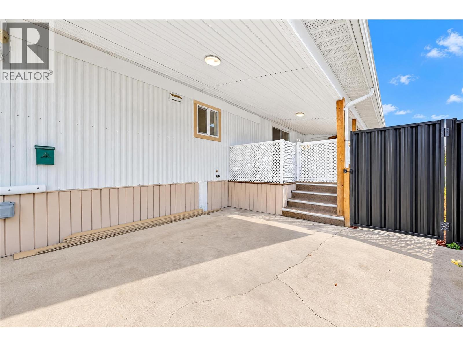 532 Guildford Court - 37