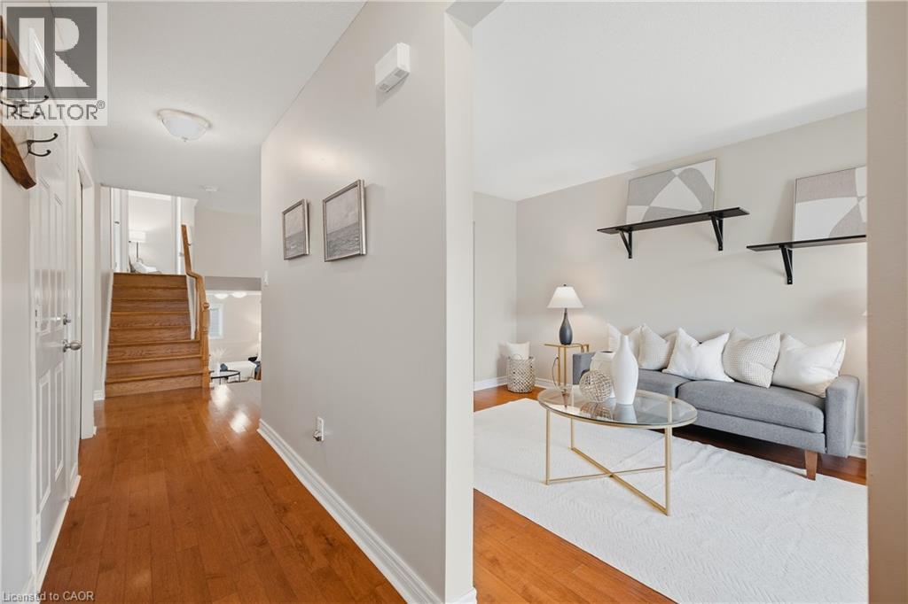 541 OLD ABBEY Court Unit# B, Waterloo — photo 4