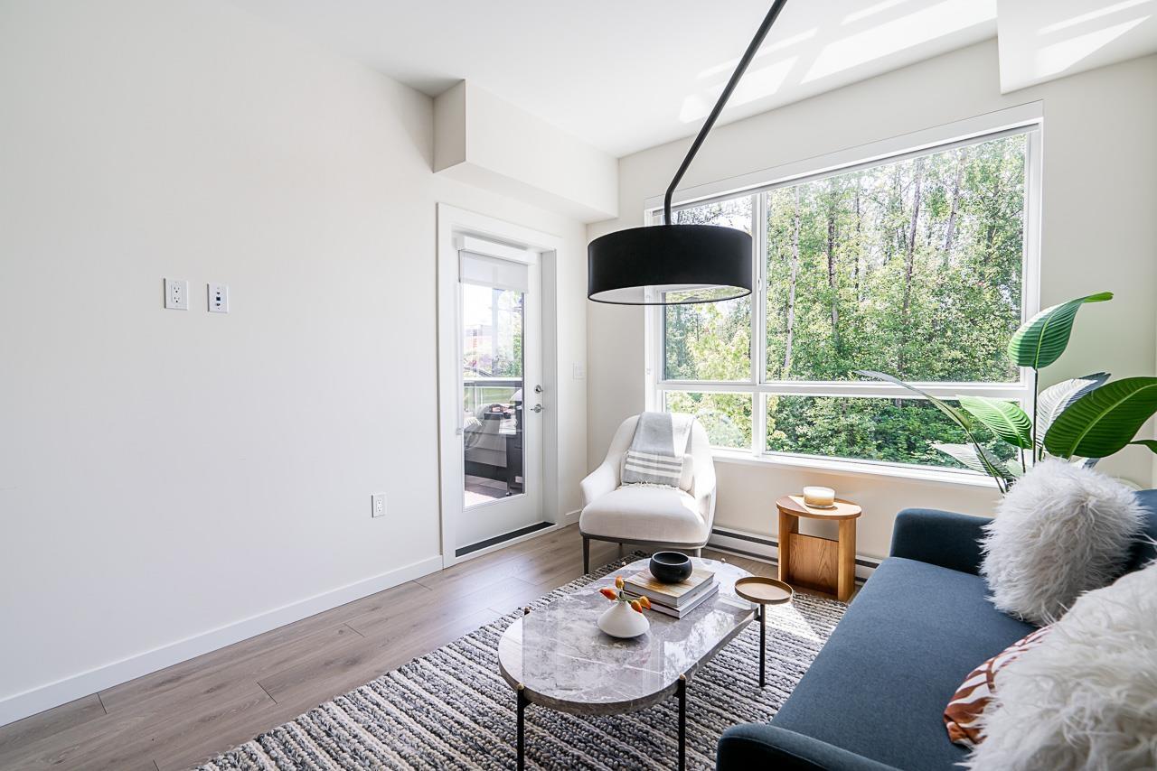 102 7936 206 STREET, Langley