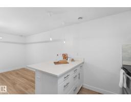 6108 102 Av Nw, Edmonton, AB T6A0N4 Photo 37