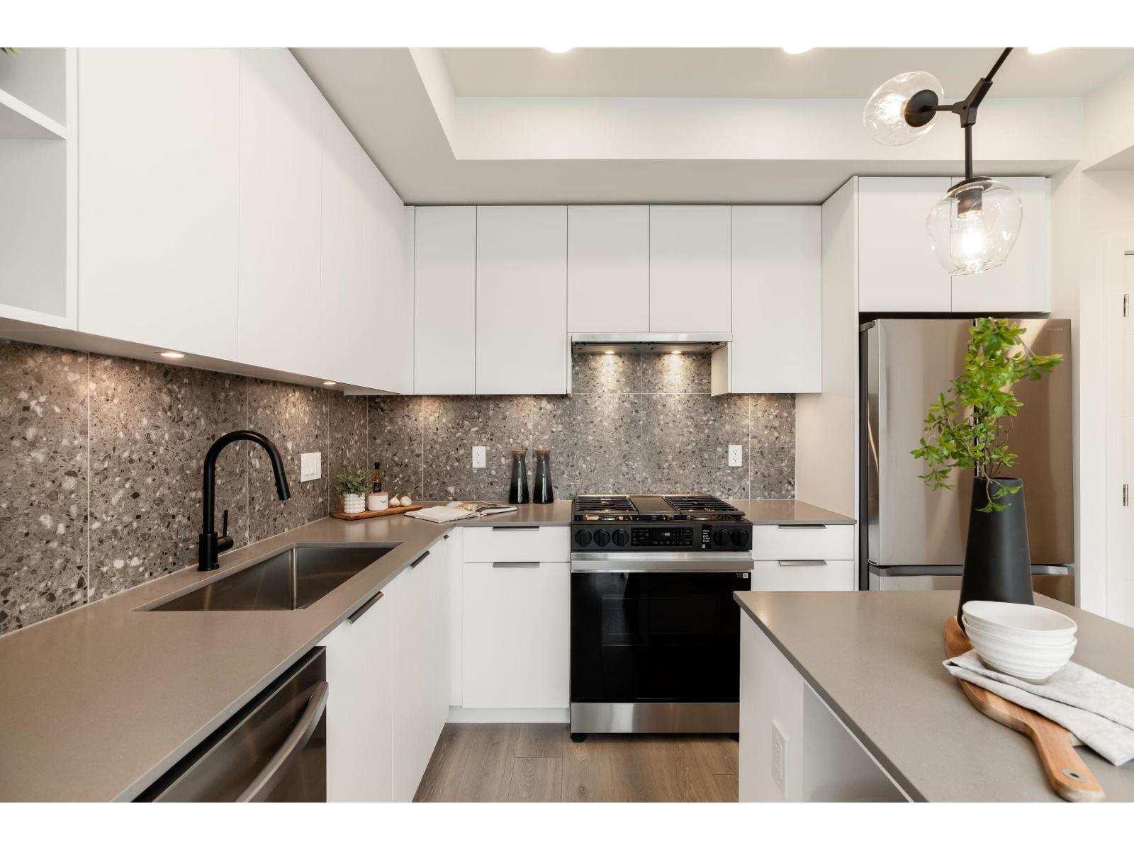 114 7936 206 STREET, Langley