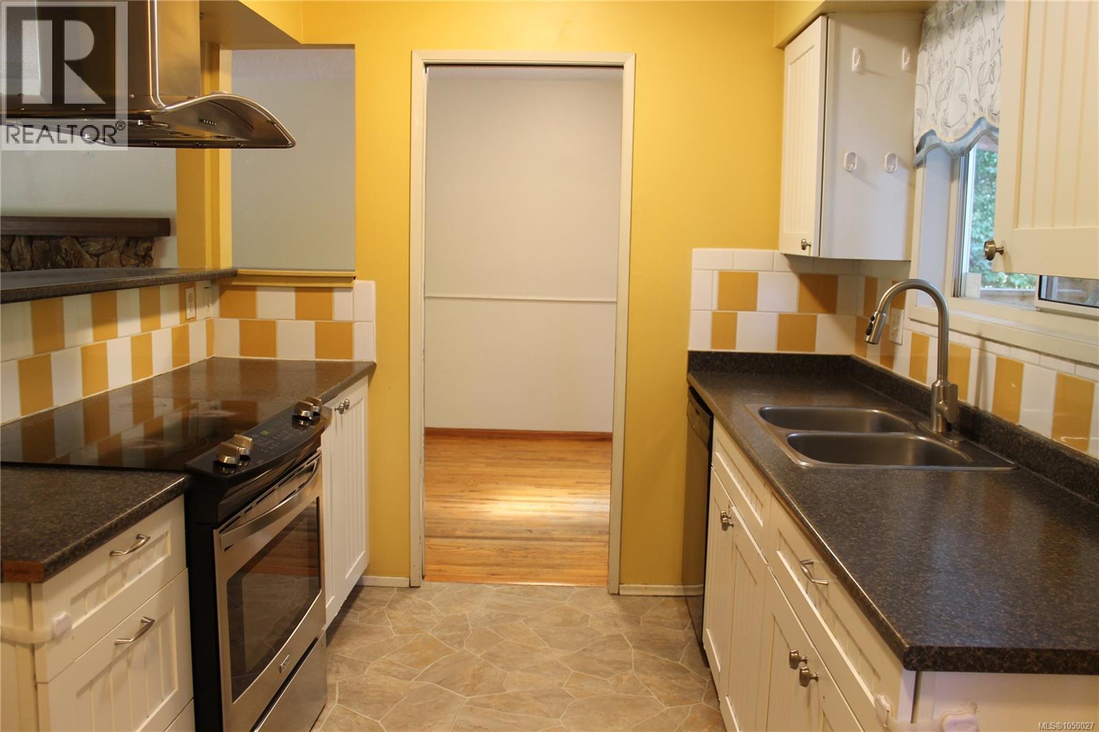 1620 Cowichan Bay Rd - 5