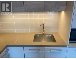 702 - 12 Gandhi Lane, Markham, ON L3T0G8 Photo 8