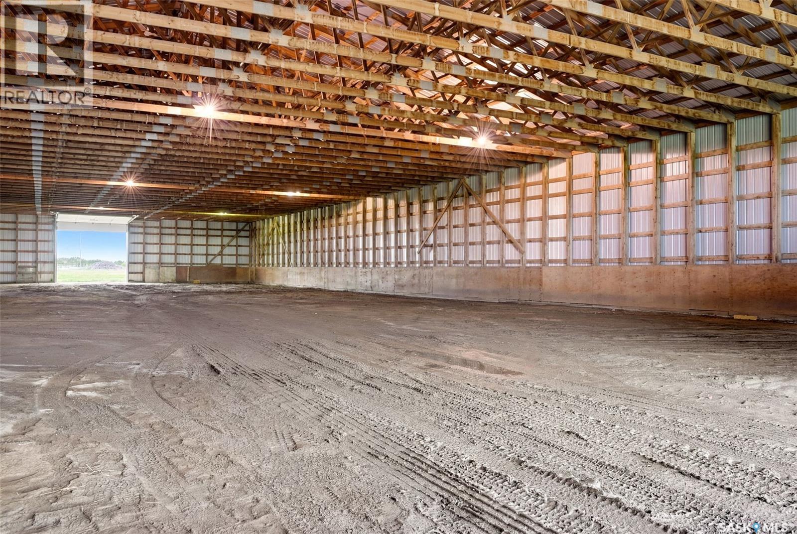 Bienfait Riding Arena/Shop and Land, Estevan Rm No. 5 — photo 5