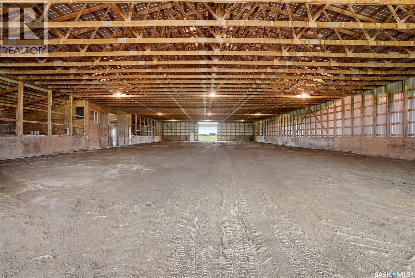 Bienfait Riding Arena/Shop and Land, Estevan Rm No. 5 — photo 6