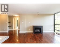 301 2959 Glen Drive, Coquitlam, BC V3B0B8 Photo 8