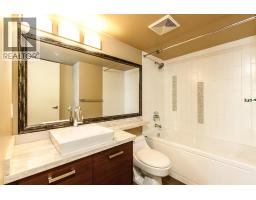301 2959 Glen Drive, Coquitlam, BC V3B0B8 Photo 12