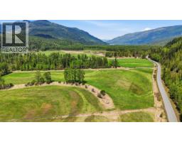 000 Lumby Mabel Lake Road, Lumby, BC V0E2G6 Photo 7