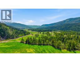 000 Lumby Mabel Lake Road, Lumby, BC V0E2G6 Photo 10