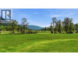 000 Lumby Mabel Lake Road, Lumby, BC V0E2G6 Photo 19
