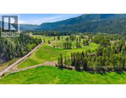 000 Lumby Mabel Lake Road, Lumby, BC V0E2G6 Photo 12