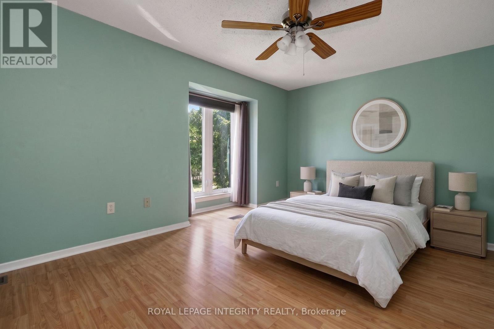 2432 AUTUMN HILL CRESCENT photo 11