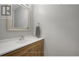 Workshop - 2432 Autumn Hill Crescent, Ottawa, ON K1B4M5 Photo 10