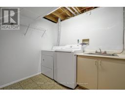 2432 Autumn Hill Crescent, Ottawa, ON K1B4M5 Photo 19