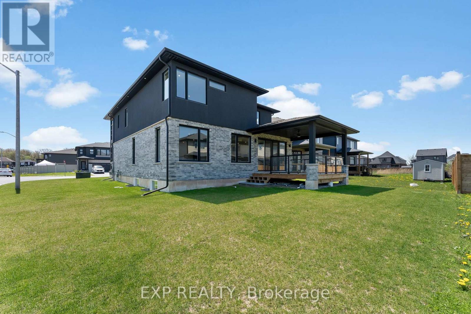 7365 JONATHAN DRIVE - Image 38