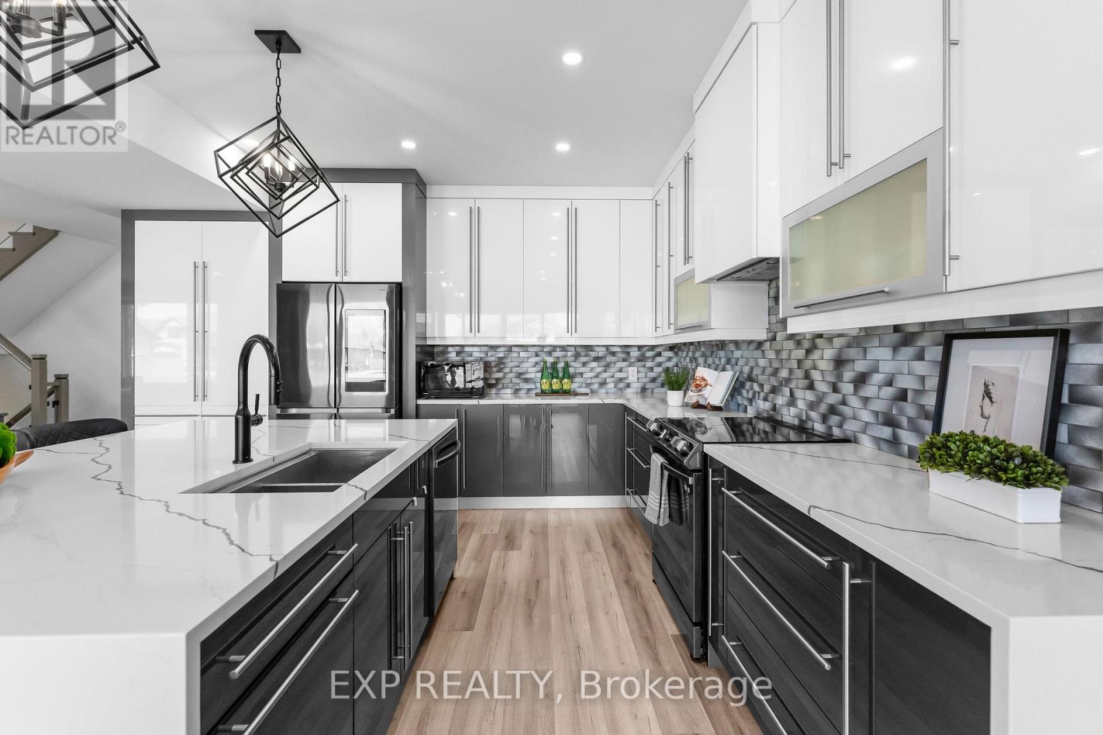 7365 JONATHAN DRIVE, Niagara Falls (Brown) — photo 9