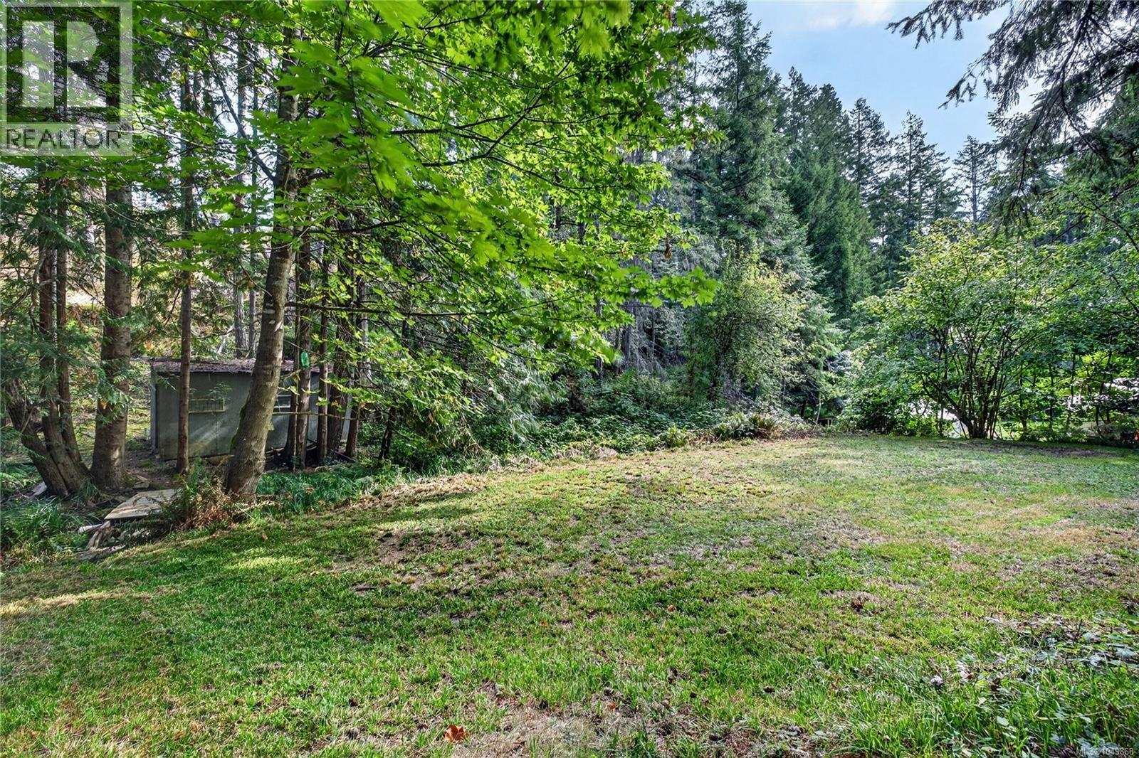 135 Pine Pl - Image 27