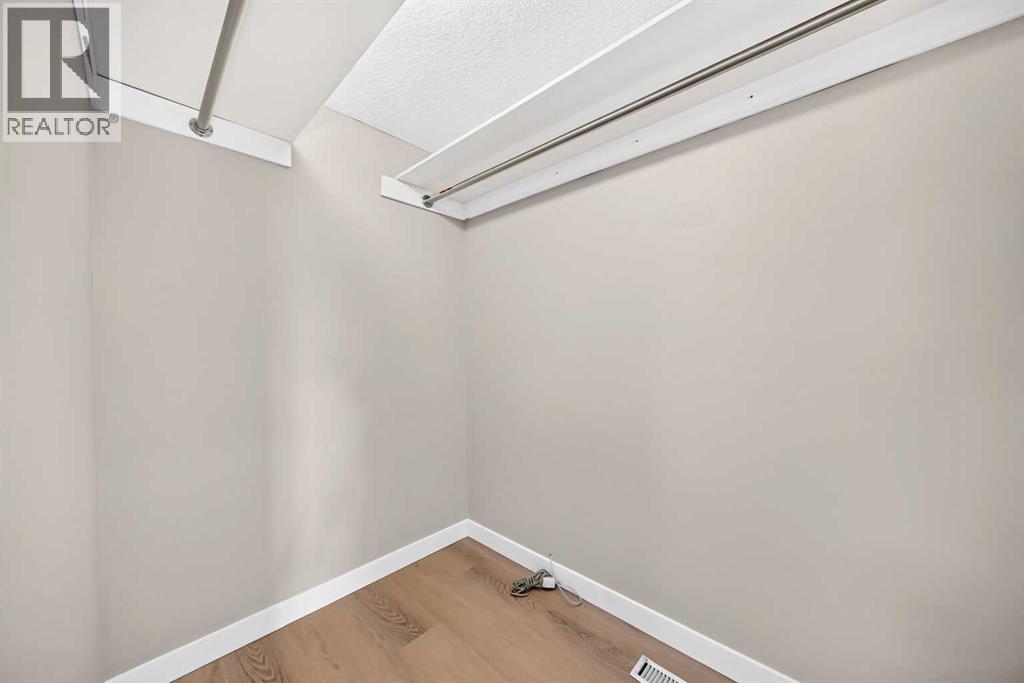 2515 62 Street NE - 33