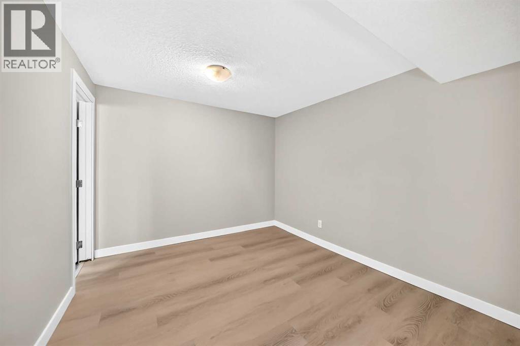 2515 62 Street NE - 48