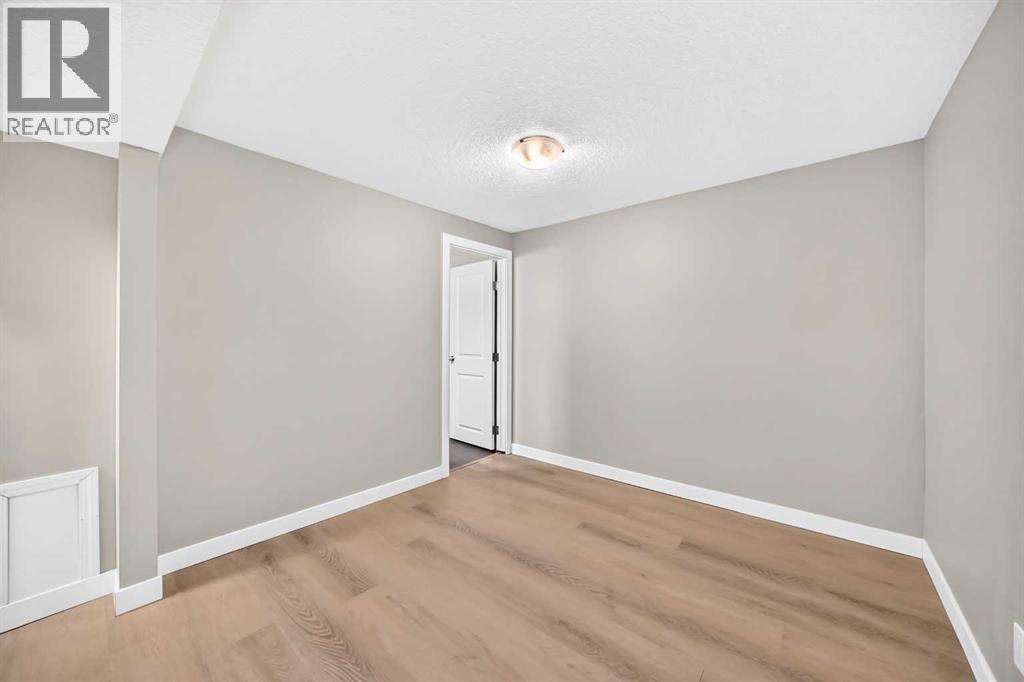 2515 62 Street NE - 49