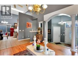 Foyer - 54 Royal Crest Way, Calgary, AB T3G4M7 Photo 8