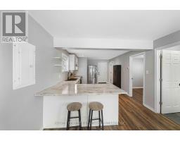 Mud room - 71 Curtis Street, Essa, ON L0M1B0 Photo 7