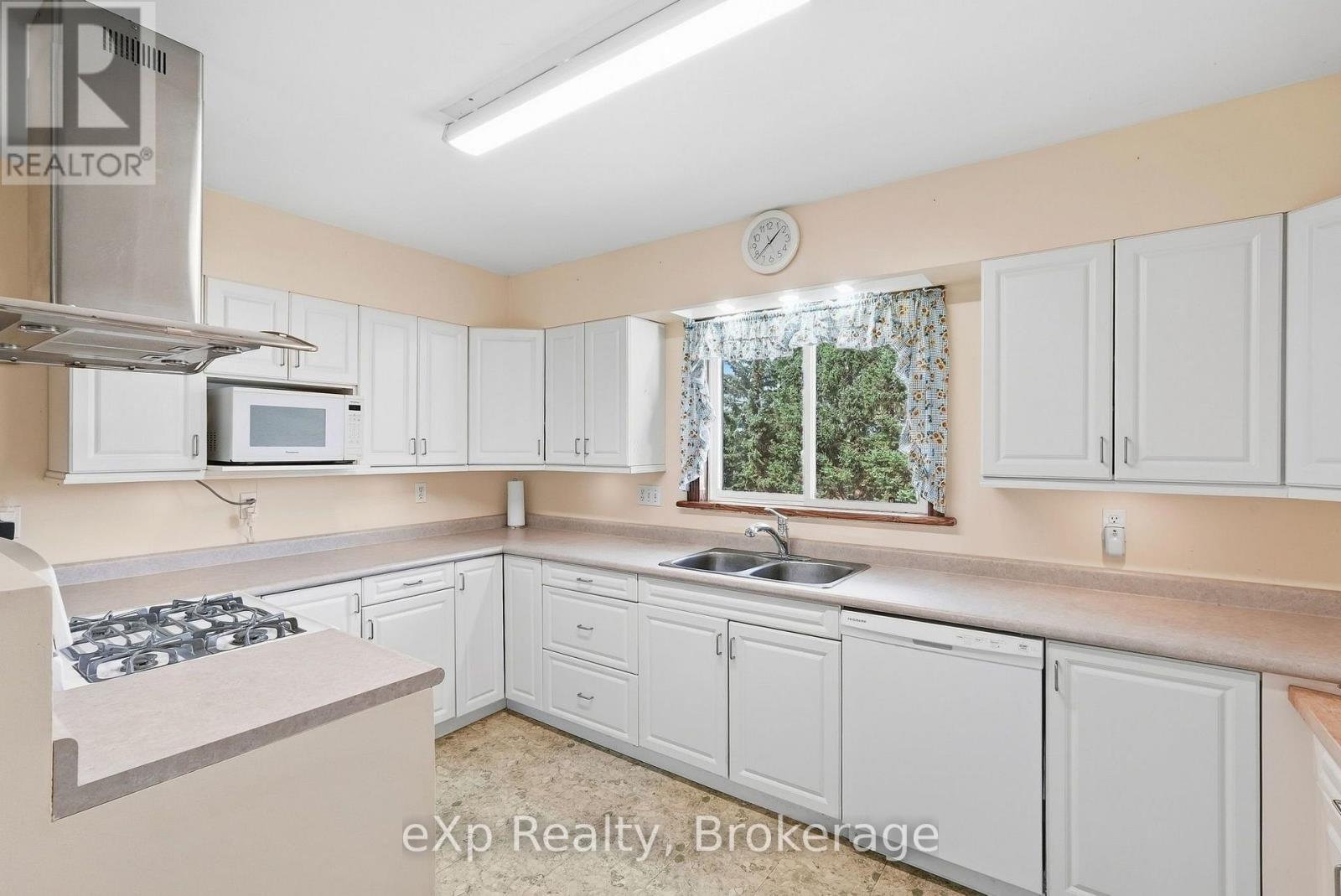 21 ANDREW STREET, South Bruce — photo 11