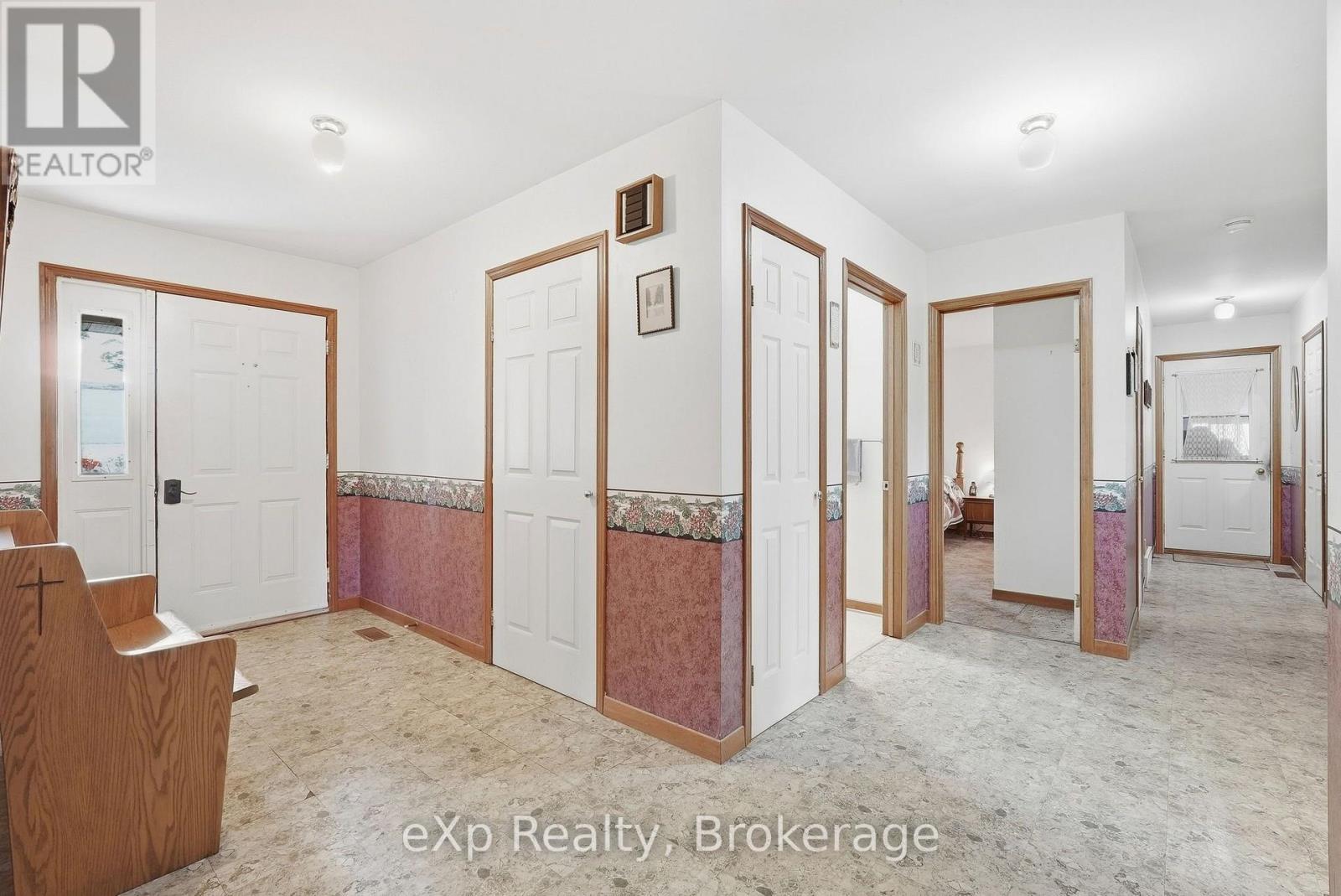 21 ANDREW STREET, South Bruce — photo 5