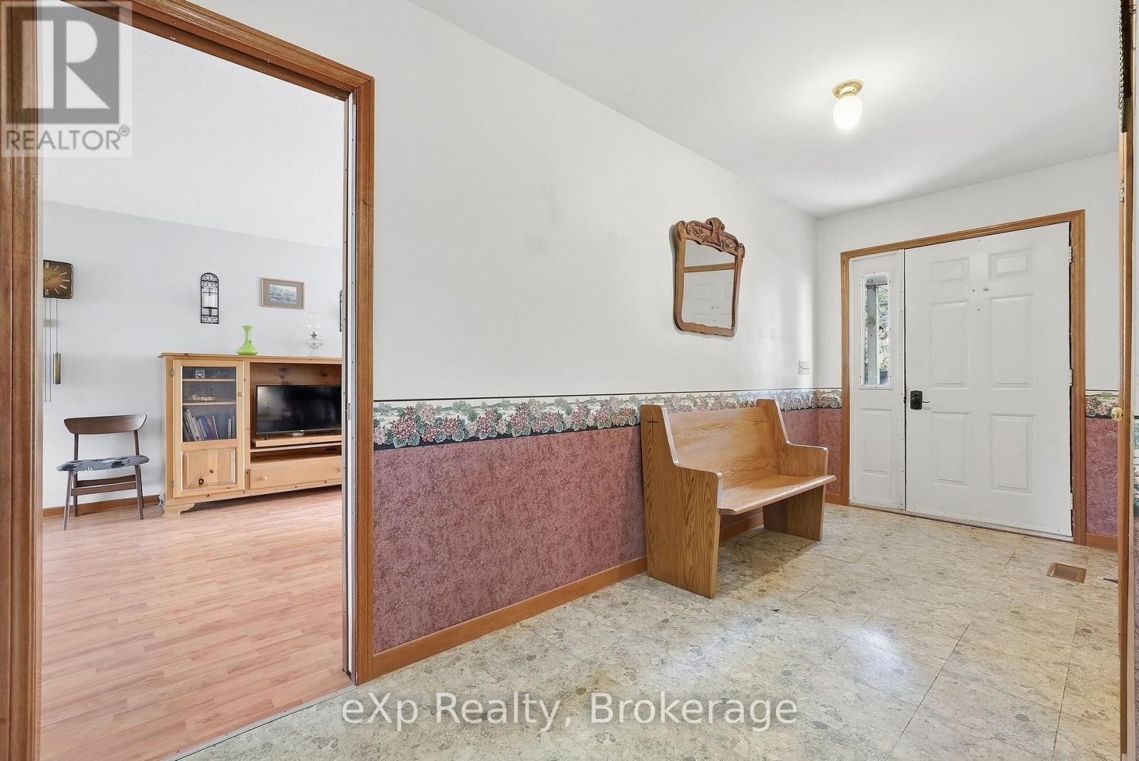 21 ANDREW STREET - 6