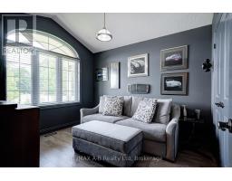 Living room - 131 Guest Court, St  Marys, ON N4X1E5 Photo 8