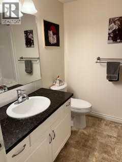 #207 6 Michener Boulevard - 16