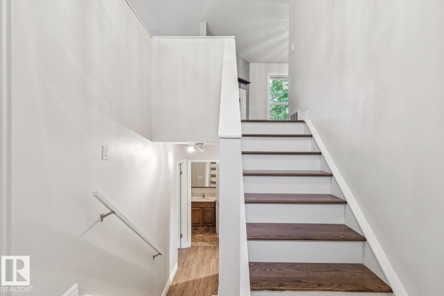 #30 4630 17 AV NW - Image 12