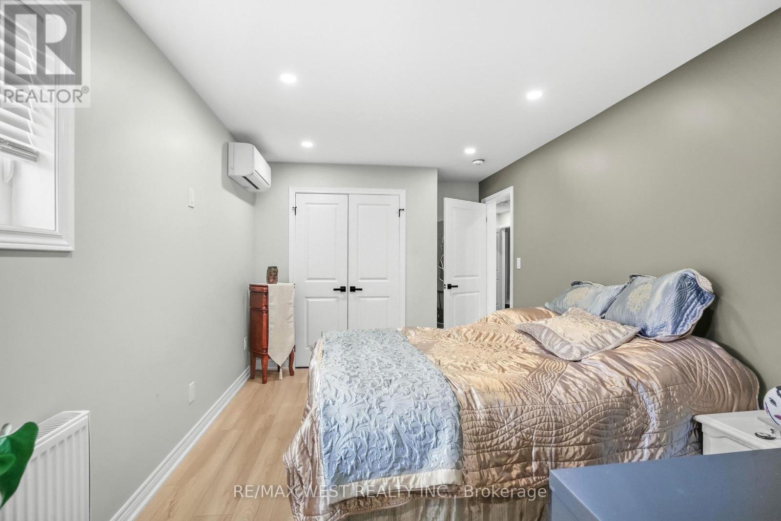 34 SWEET OAK COURT - 11