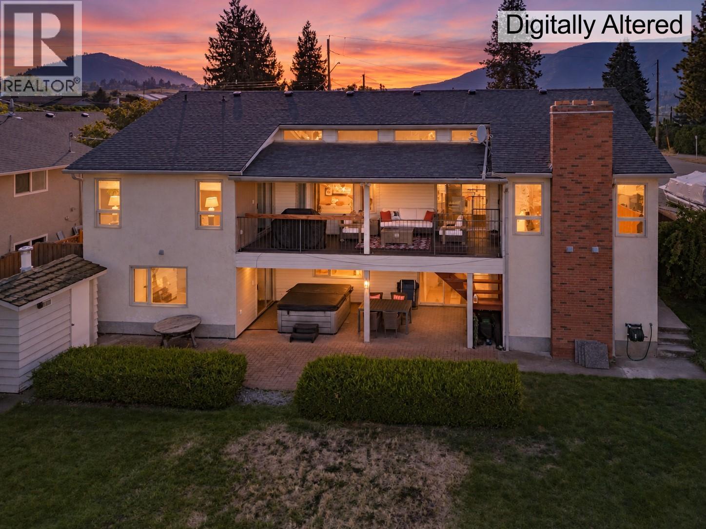  2245 Thacker Drive, West Kelowna