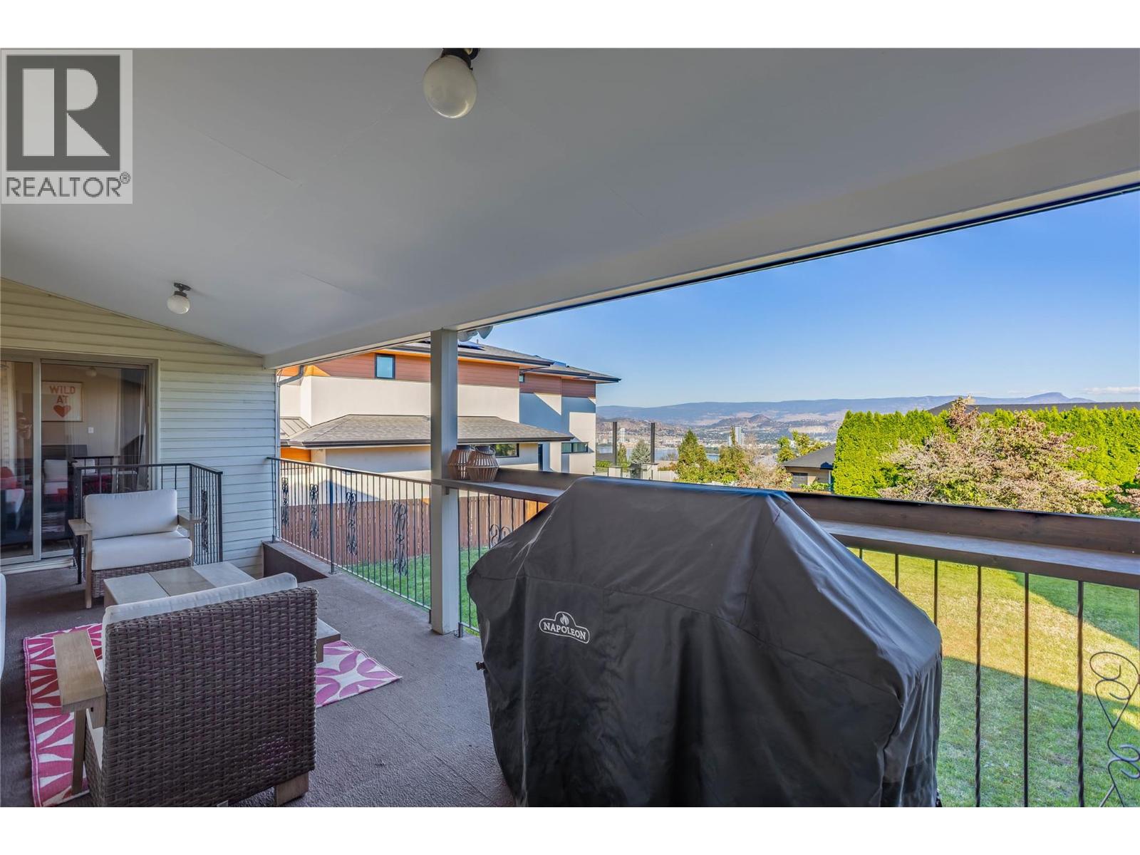  2245 Thacker Drive, West Kelowna