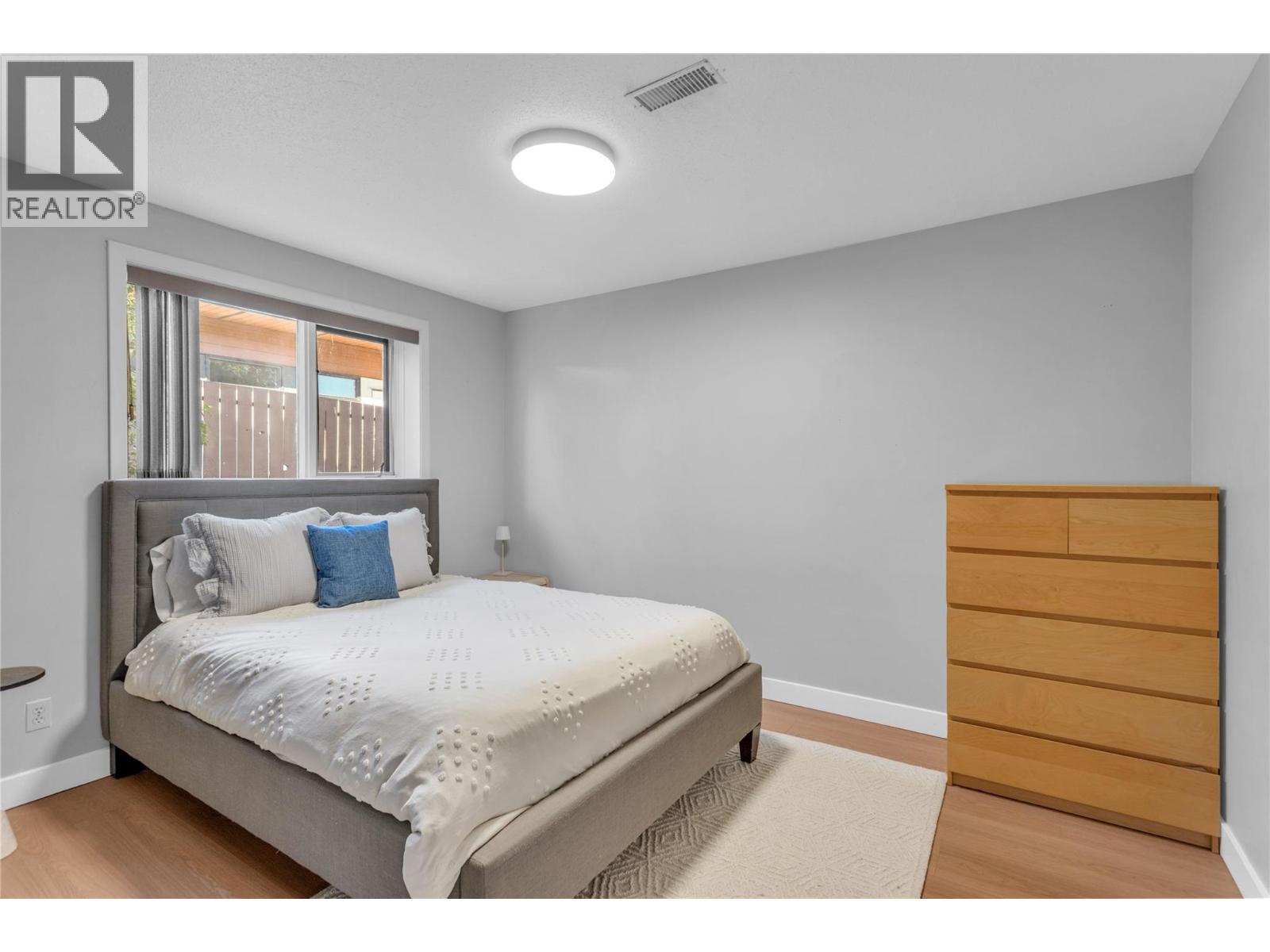  2245 Thacker Drive, West Kelowna