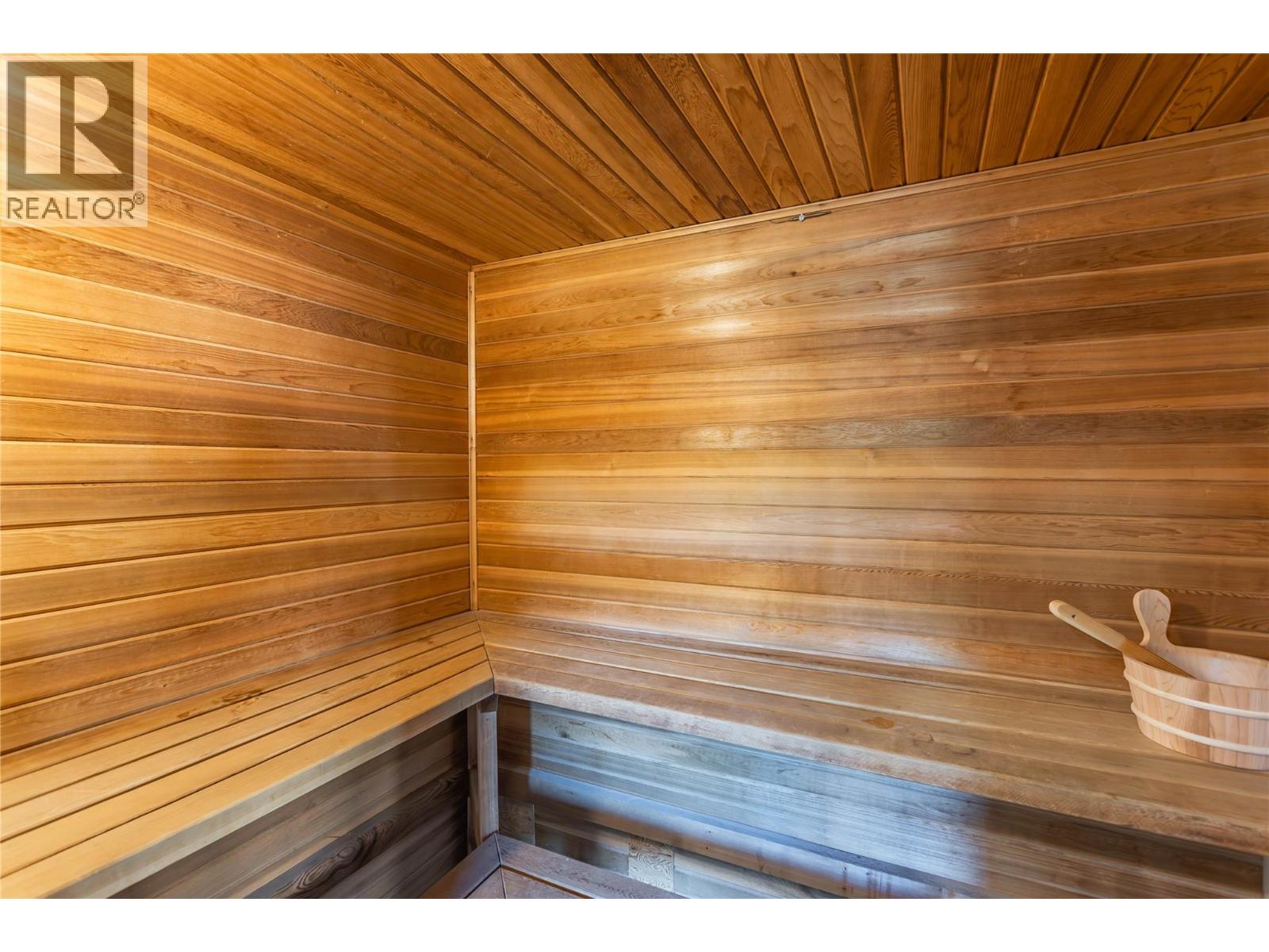  2245 Thacker Drive, West Kelowna