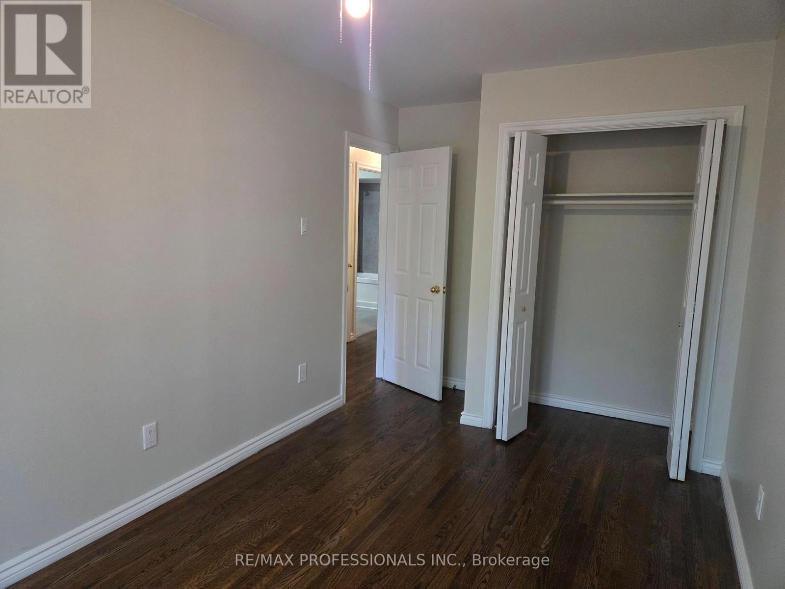UPPER - 881 LAWRENCE ROAD, Hamilton (Glenview) — photo 12