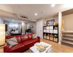8340 79 Av Nw, Edmonton, AB T6C0R3 Photo 36