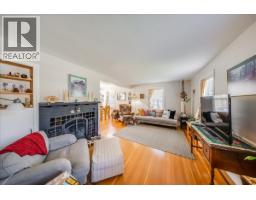 4pc Bathroom - 160 Oxford Road, Warfield, BC V1R2T3 Photo 6