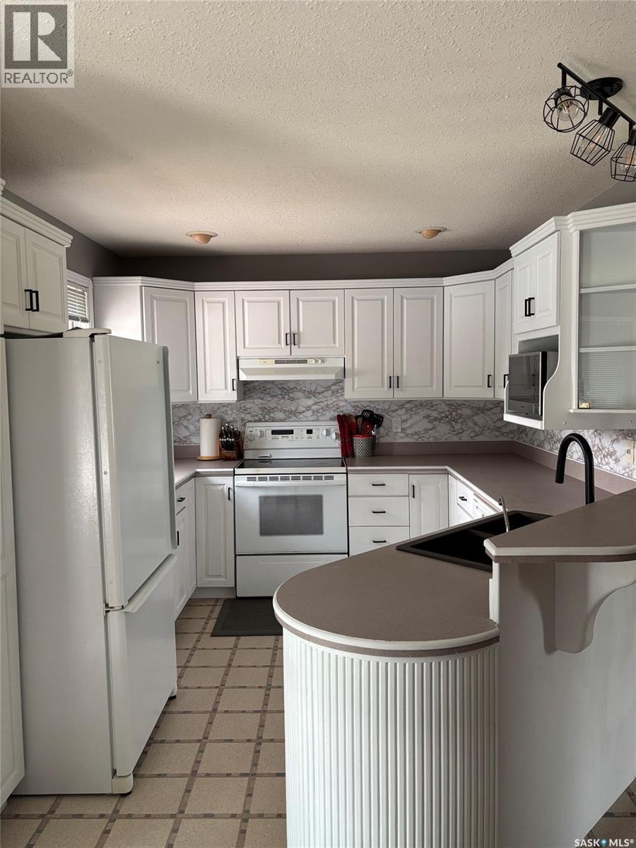 414 Darlington STREET E, Yorkton — photo 7