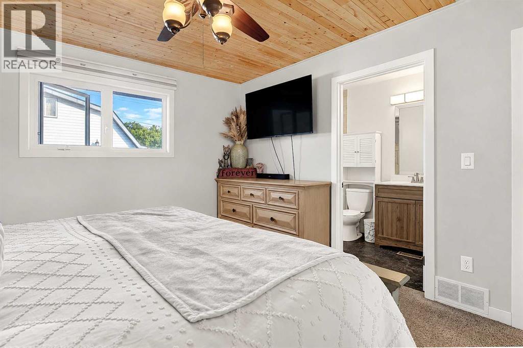 9238 111 Avenue - Image 17
