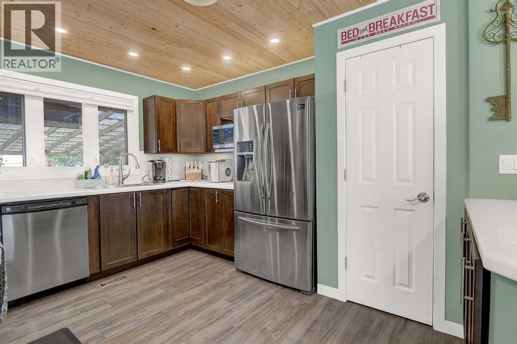 9238 111 Avenue - Image 10