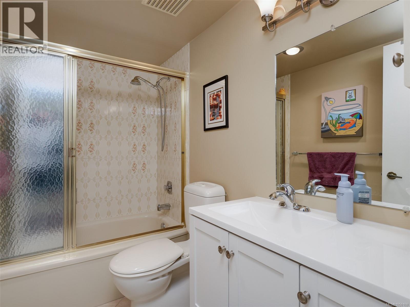 #312 3962 Cedar Hill Rd - 18
