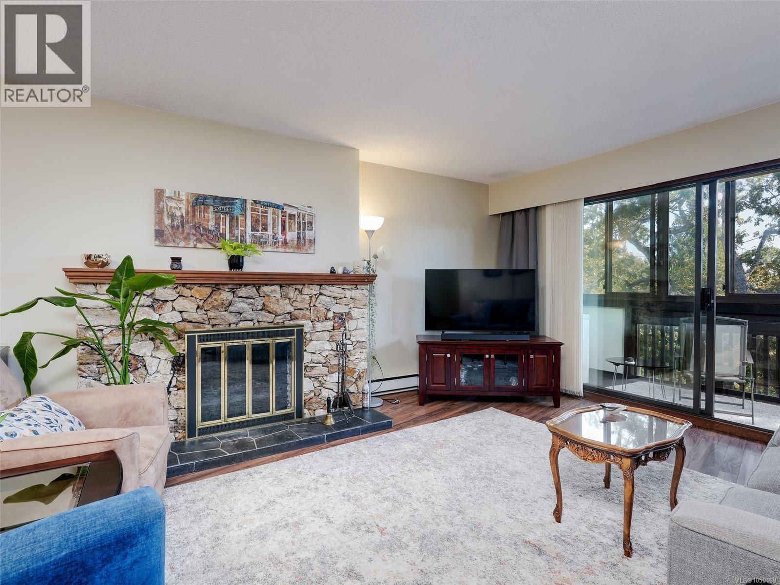 #312 3962 Cedar Hill Rd - 2