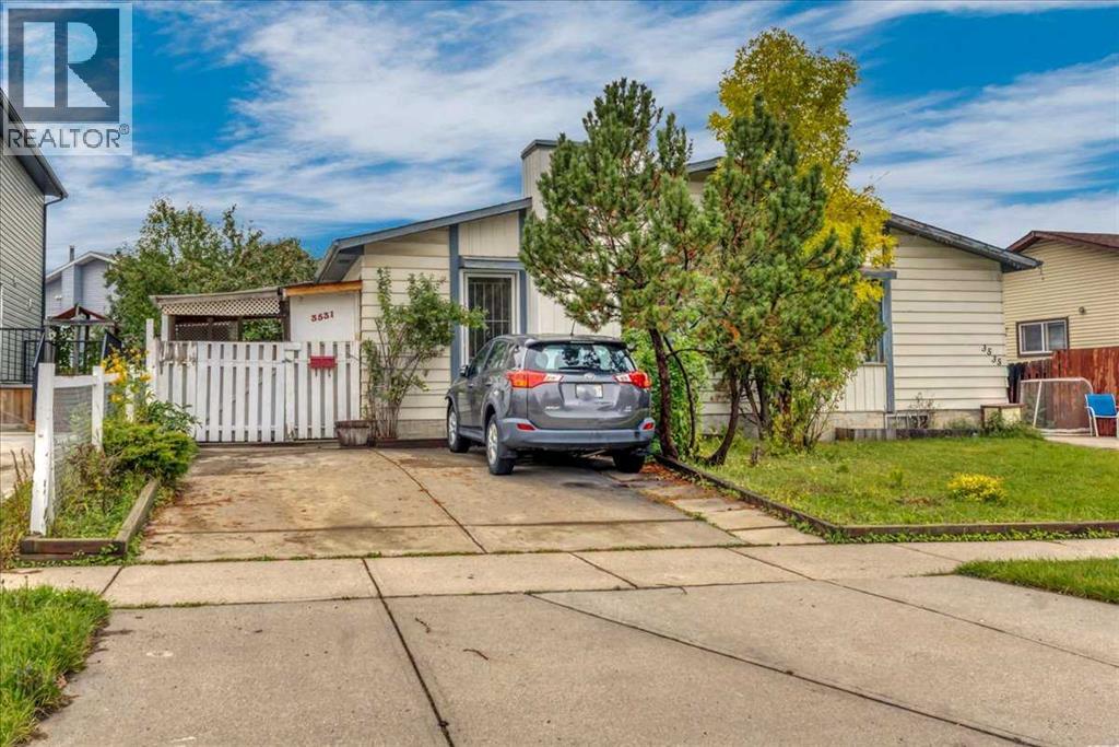 3531 42 Street NE, Calgary, Alberta, T1Y4S5