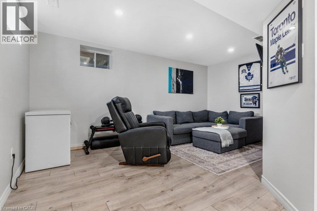 107 GIBBONS Drive - Image 29