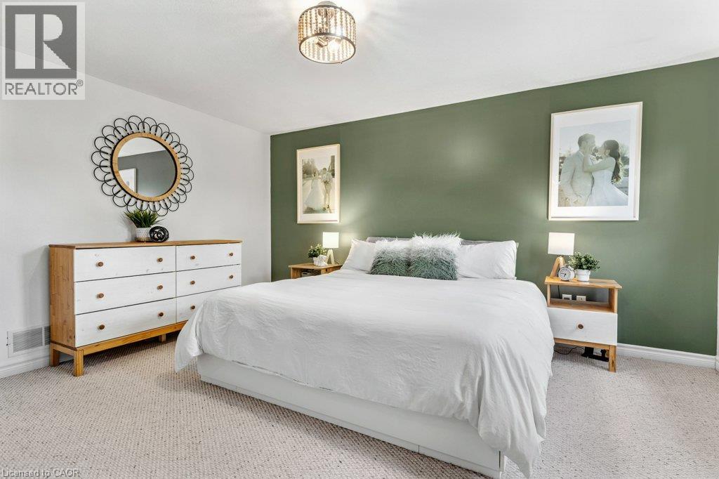 107 GIBBONS Drive - Image 23