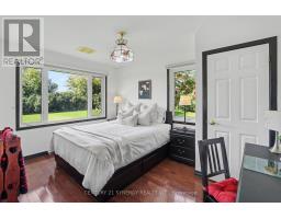 2452 Colonial Road, Ottawa, ON K4B1J1 Photo 16