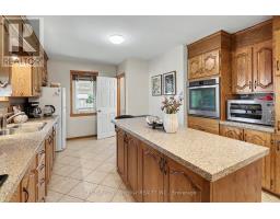 Family room - 2452 Colonial Road, Ottawa, ON K4B1J1 Photo 9